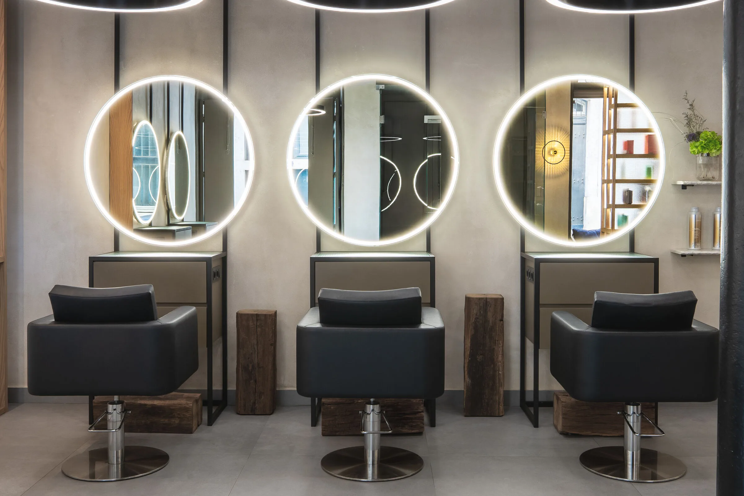Cut & Shout salon interior in Lisbon
